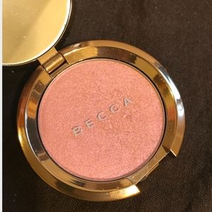 BECCA new BLUSH SHIMMERY HIGHTER